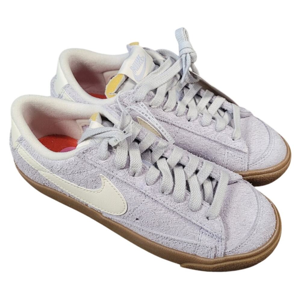 NWT Nike Blazer Low 77 Vintage Suede Sneakers Womens 5.5 Gray Gum